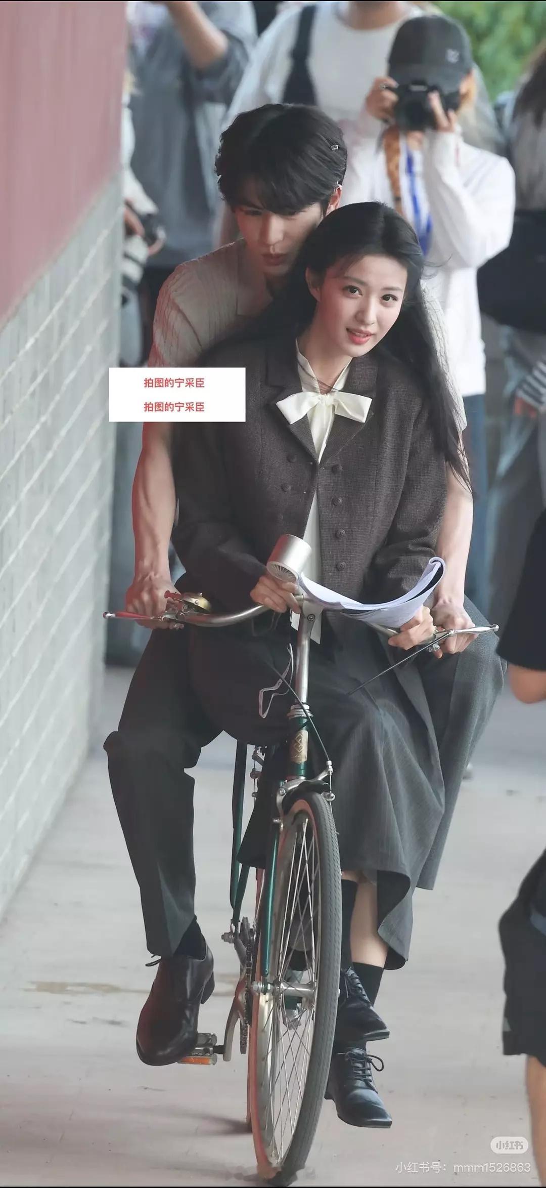 这一秒男女主同框怎么样？ ​​​