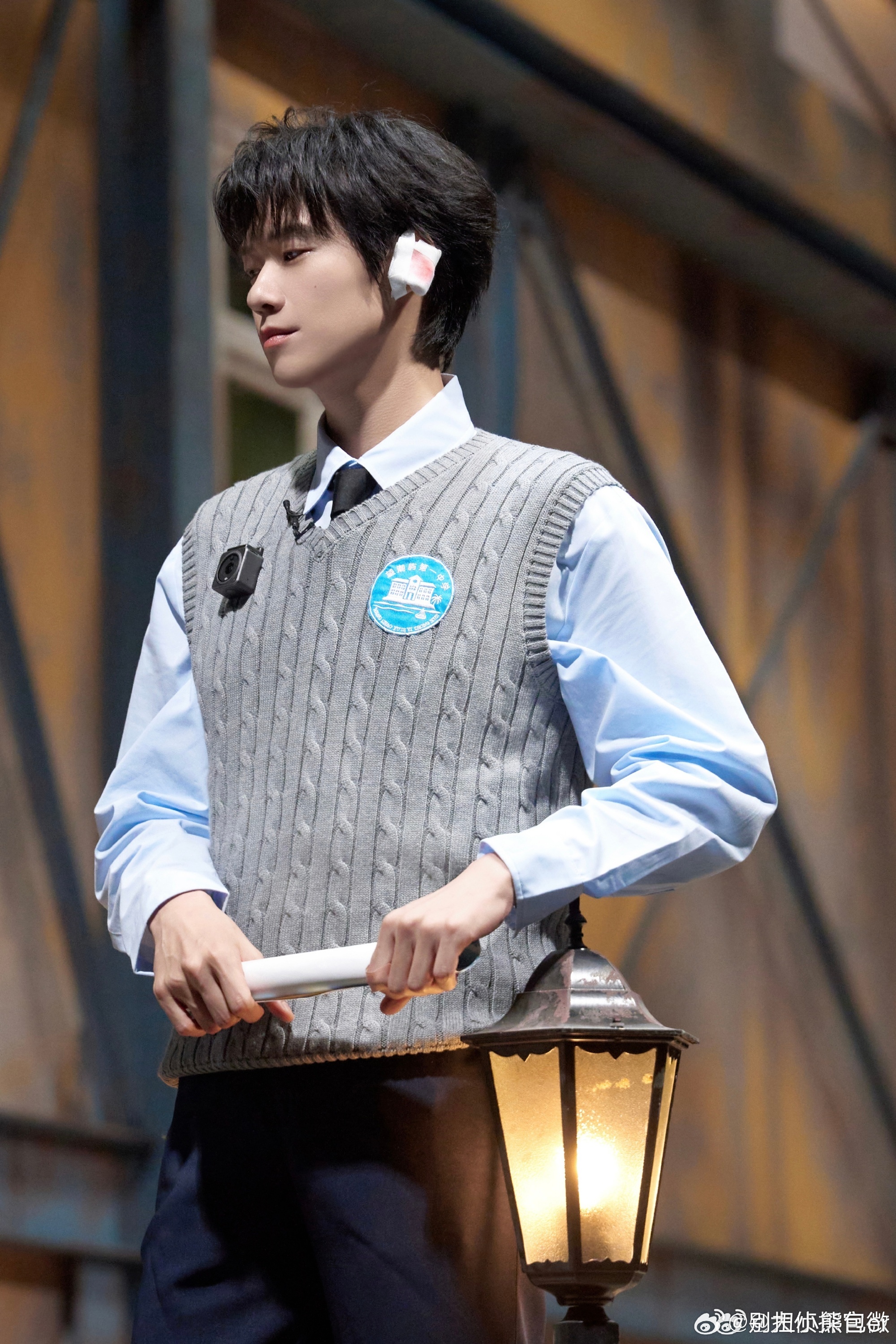 大侦探鲸鱼的回声大侦探海边救援突生变故，本在队伍中的甄小海意外遇害，六名学生深陷