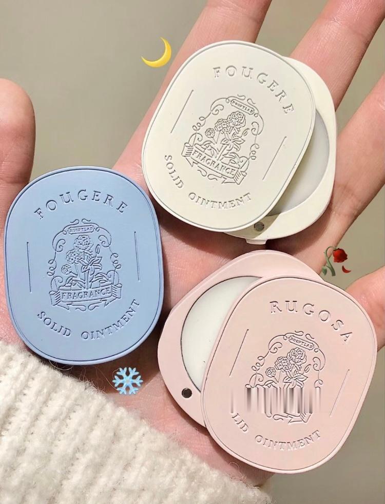 对香香的东西真的是无法抗拒最近买了几个润培的香膏终于到手了每一个调香闻起来都是独