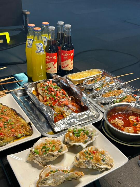 重庆毫不起眼却真正好吃的烧烤店…🥹🥹