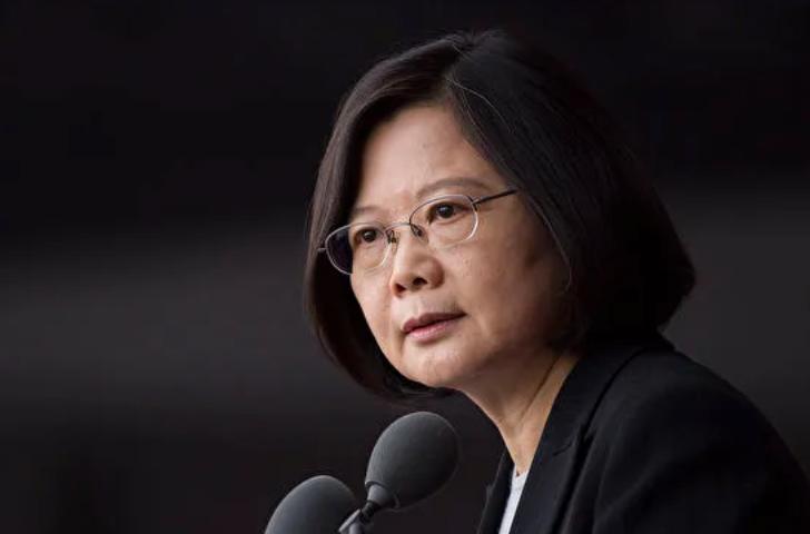 【蔡英文要窜美？】

根据台湾《联合报》的说法，11月8日，台当局“驻美代表”俞