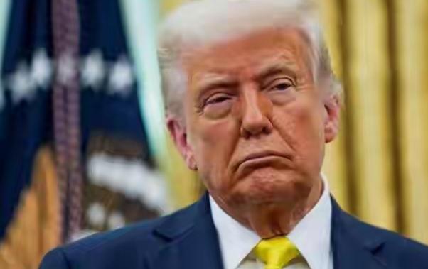 特朗普在美伊谈判前最后一刻，在社交媒体上公布称，他已经接受了巴基斯坦高层的建议，