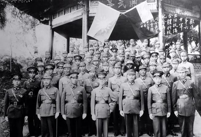 整个滇军60军，昭通人占了三分之一，从昭通出发时2万4千多人，抗战胜利回到家乡的