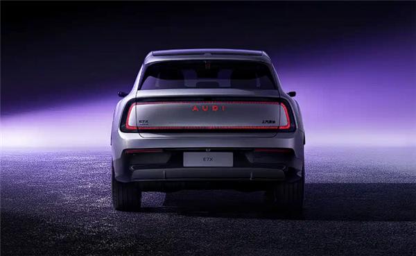 上汽奥迪首款量产SUV！AUDI E7X官图公布：和谐多了