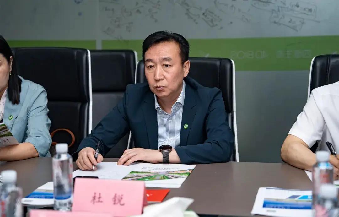 从延边大学的杜锐，到吉林工商学院的张吉锋，短短两个月时间，吉林两所本科高校的两位
