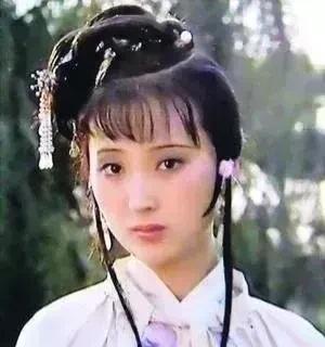 2007年，“林黛玉”陈晓旭决定出家为尼，丈夫郝彤也跟着削发为僧，婆婆大哭：“好