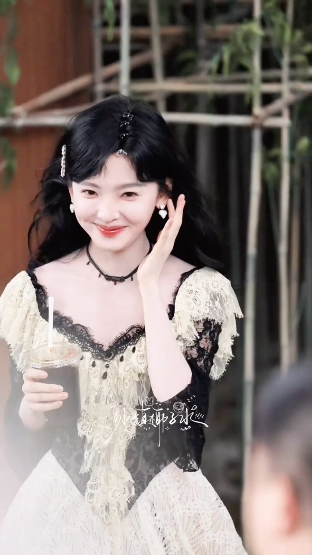 若楠公主，枪和玫瑰随时为你待命🥹章若楠中世纪公主裙