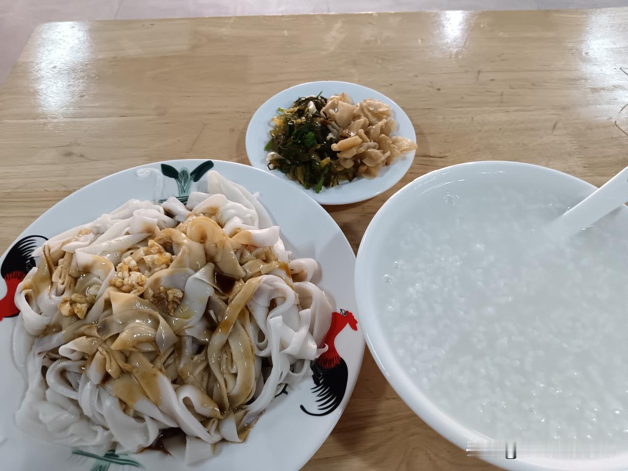 茂名的美食！大家觉得茂名美食还有什么比较出名？


电白家乡小吃 美食茂名美食 