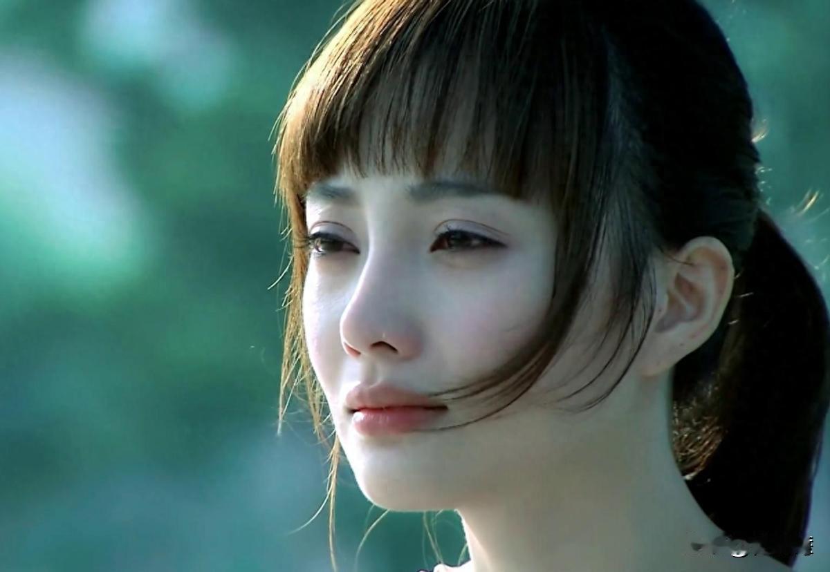 这个标题真是个大反差，清纯的女神们竟然都是“老司机”。可见娱乐圈的表象与真相，简