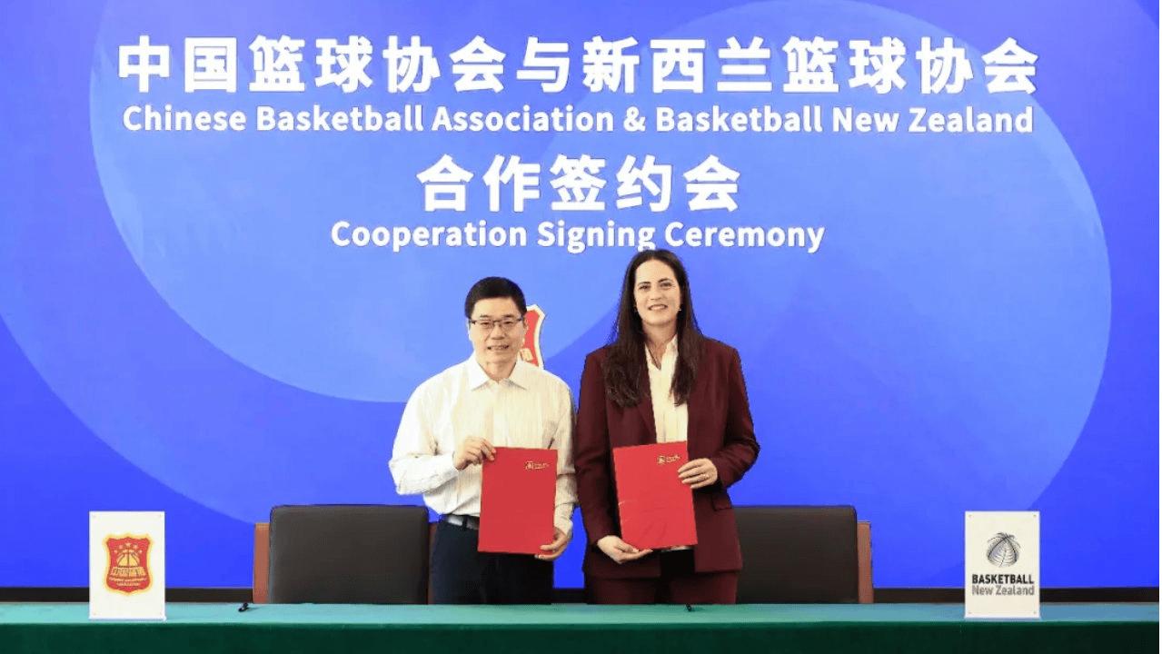 这一次中国篮协还挺靠谱，干了一件让中国篮球受益深远的事情。
根据最新消息，中国篮