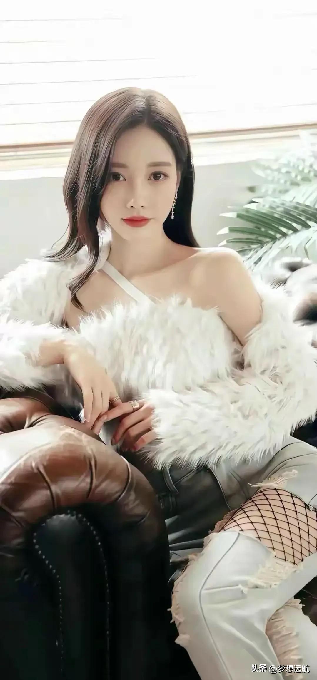 孙允珠为什么在中国这么火孙允珠极品美图 好身材性感女神 微胖丰满性感女神 ，性感