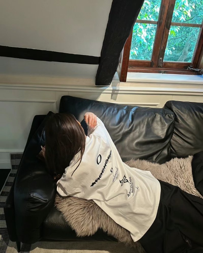 与事与人做到仁至义尽就可以了 真诚如果开不了花 就让它长满刺吧 . ​​​