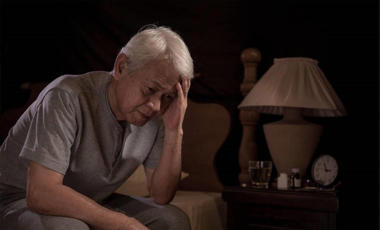 医生提醒：睡觉时出现这3种表现，是尿毒症在“预警”，很多人都以为没事

“夜里总