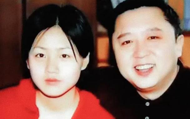 于谦:娶19岁女学生，不赚钱时靠老婆养，两个儿子归郭德纲管
在北京的相声界，于谦