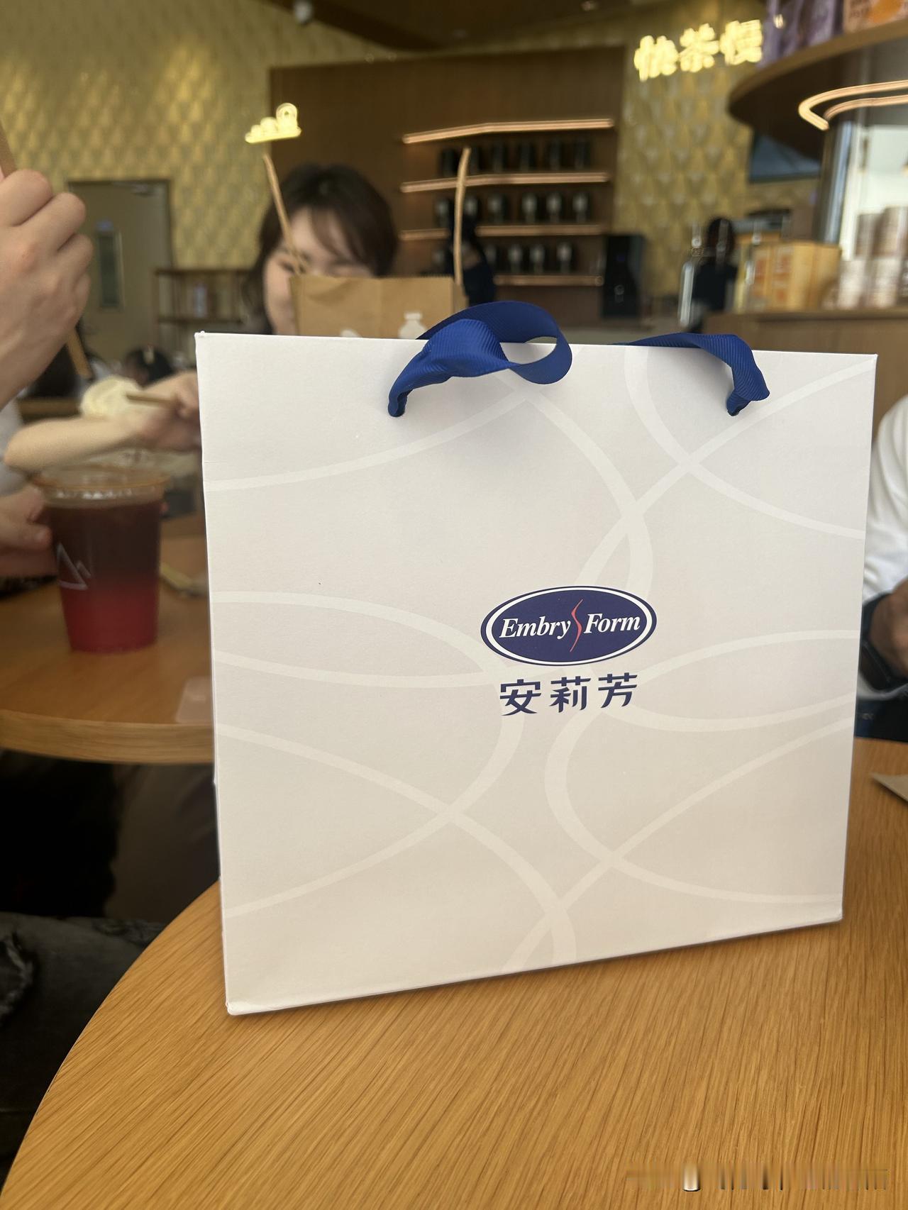 每天始终无法让自己做到，故意拉低自己的认知水平，在写文章时，主动去迎合、去取悦、