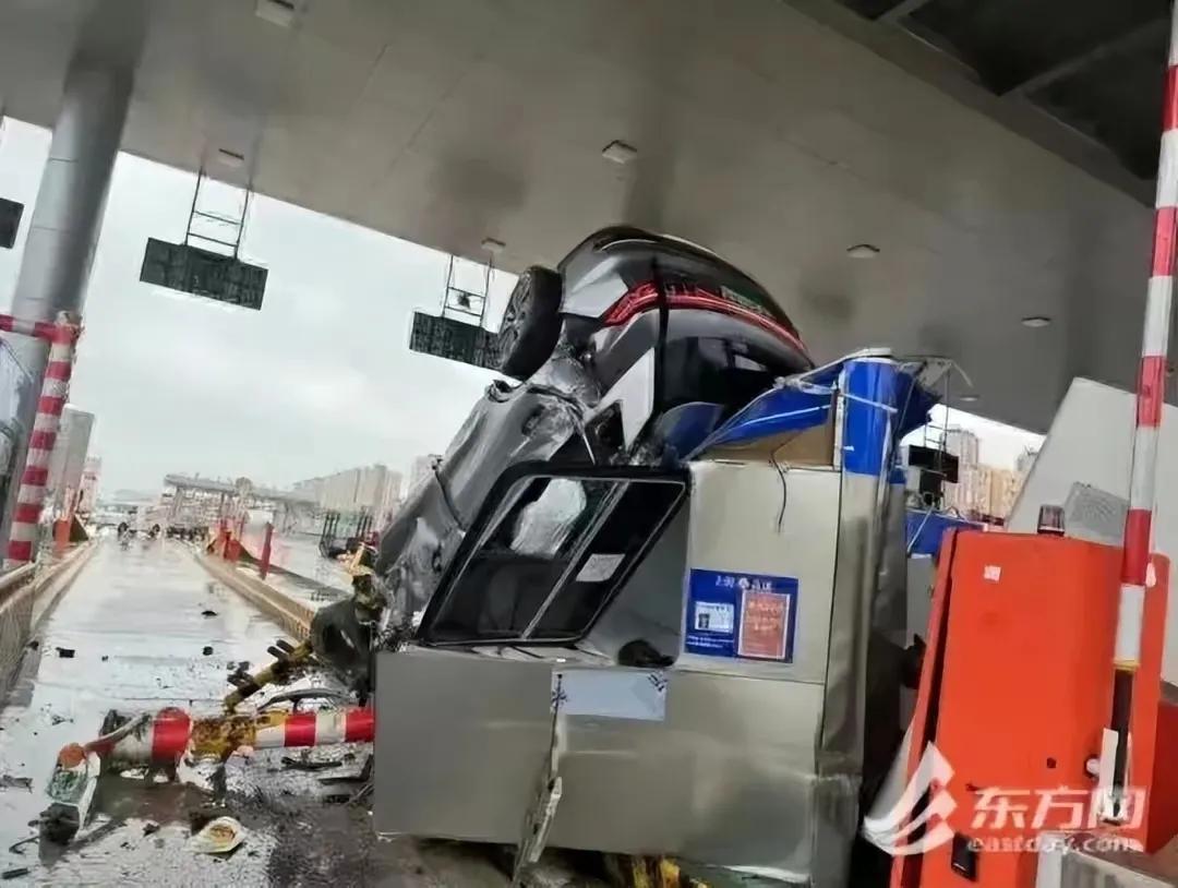 68岁的老徐万万没有想到，就因为自己把车开的贼快，要了自己妻子的命，自己去却好好