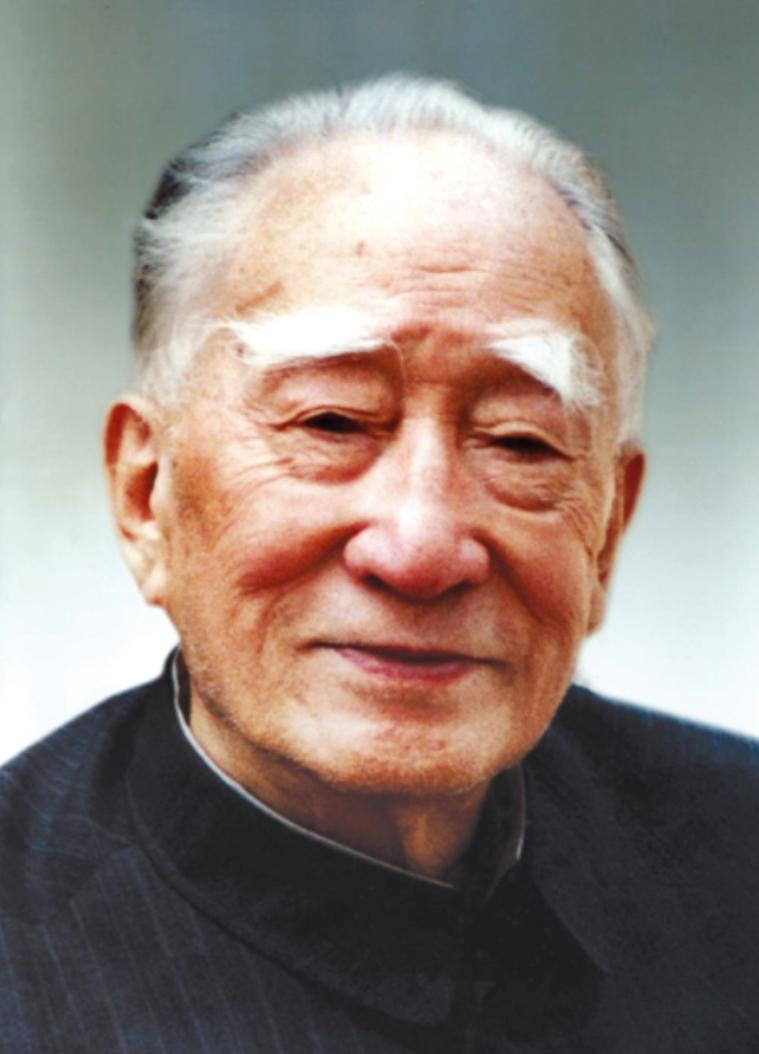 薄一波晚年评价毛刘邓彭，唯独对毛主席只说“我是学生”，这话里的分量太重了！

大