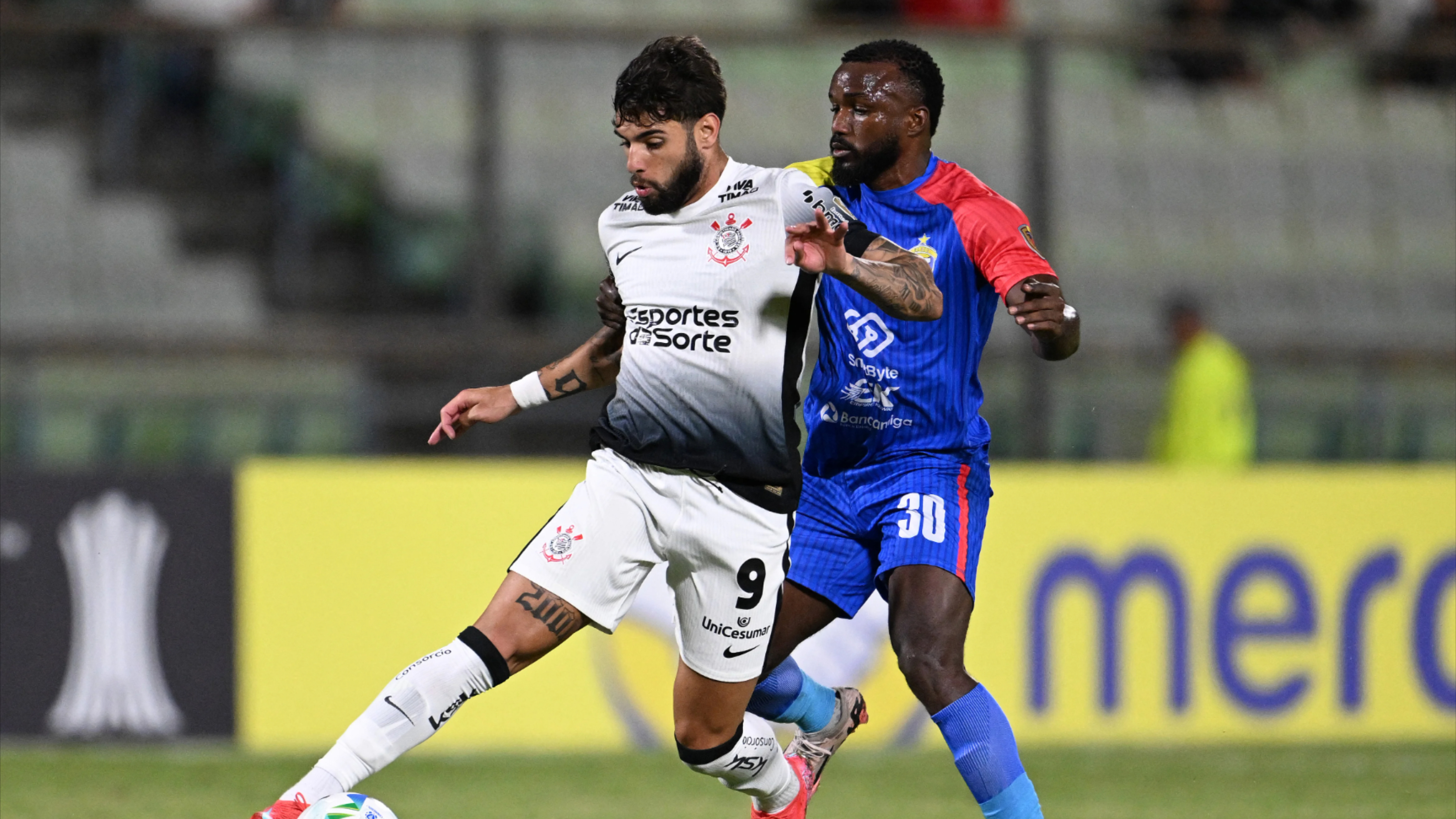 八月十四日 罗萨里奥 VS 科林蒂安足球世界杯 方向：胜、平年龄：1-0、 1-