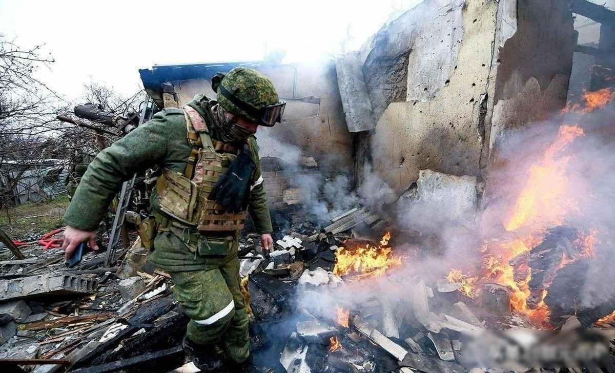 俄首都被袭击；以色列发起“斩首行动”；特朗普开始下令了
最近几天，全球三个地方接