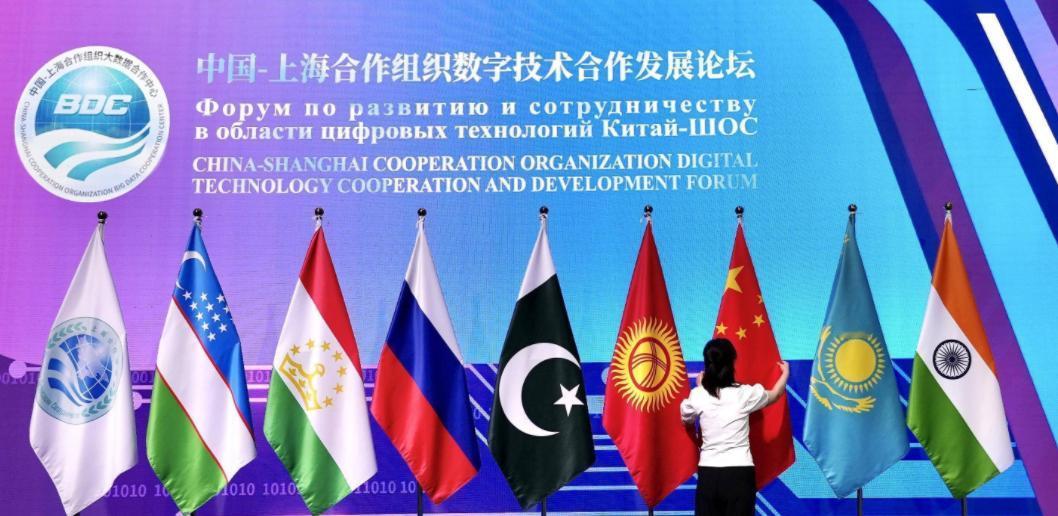 中方公布名单，20多国领导人将赴华，特朗普来搅局：警告信号明显

外交部8月22