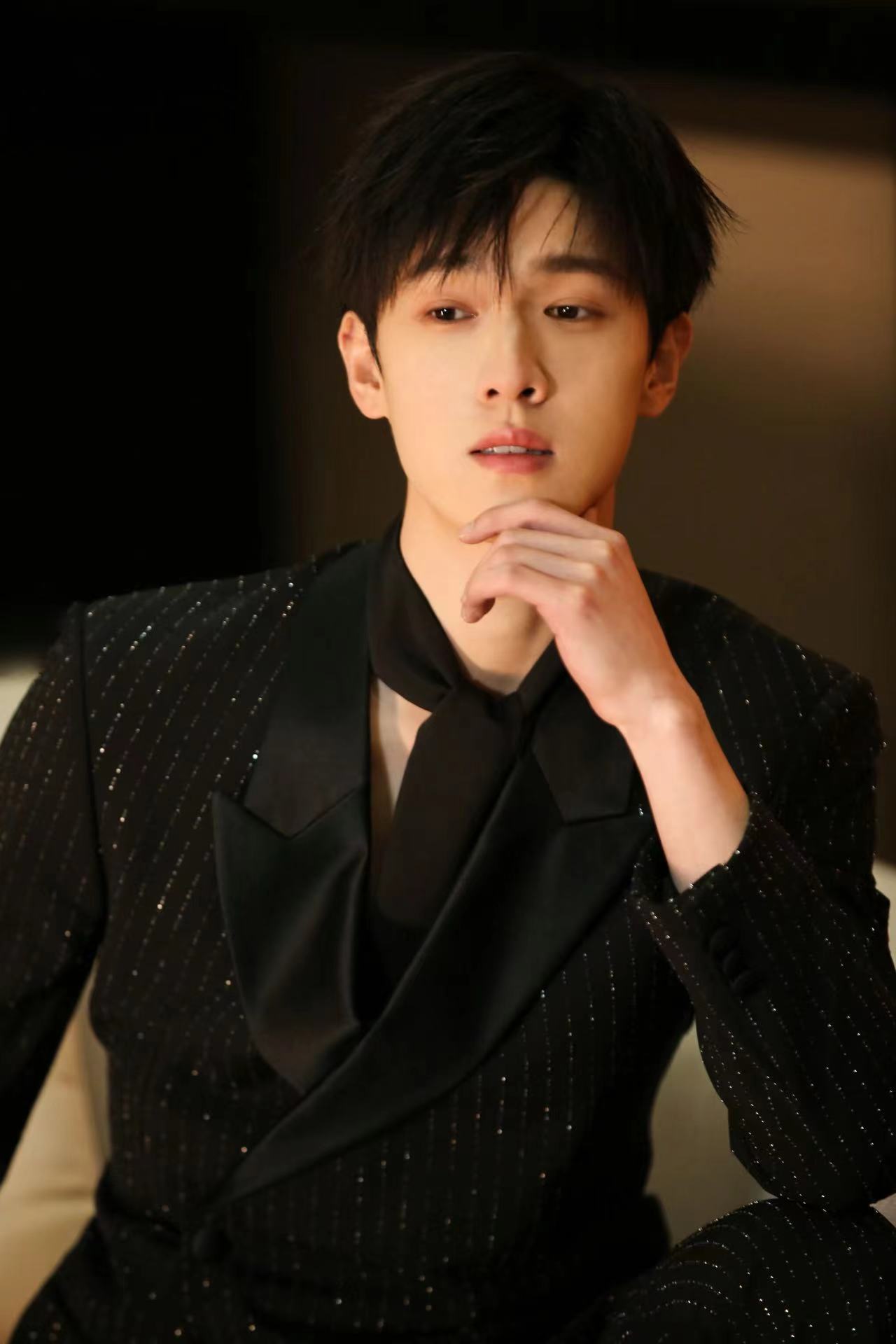 #李昀锐任世豪 大岛男孩上恋综# 那让我们一起来欣赏李昀锐新剧《再见怦然心动》！