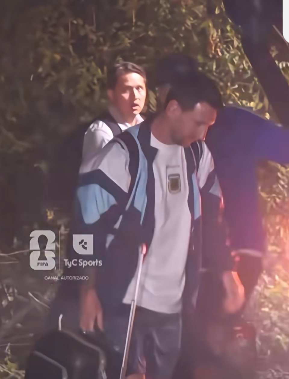 阿根廷队已到决赛城市阿根廷队平安抵达纽约，克服天气延误难题，队员状态放松，静心备