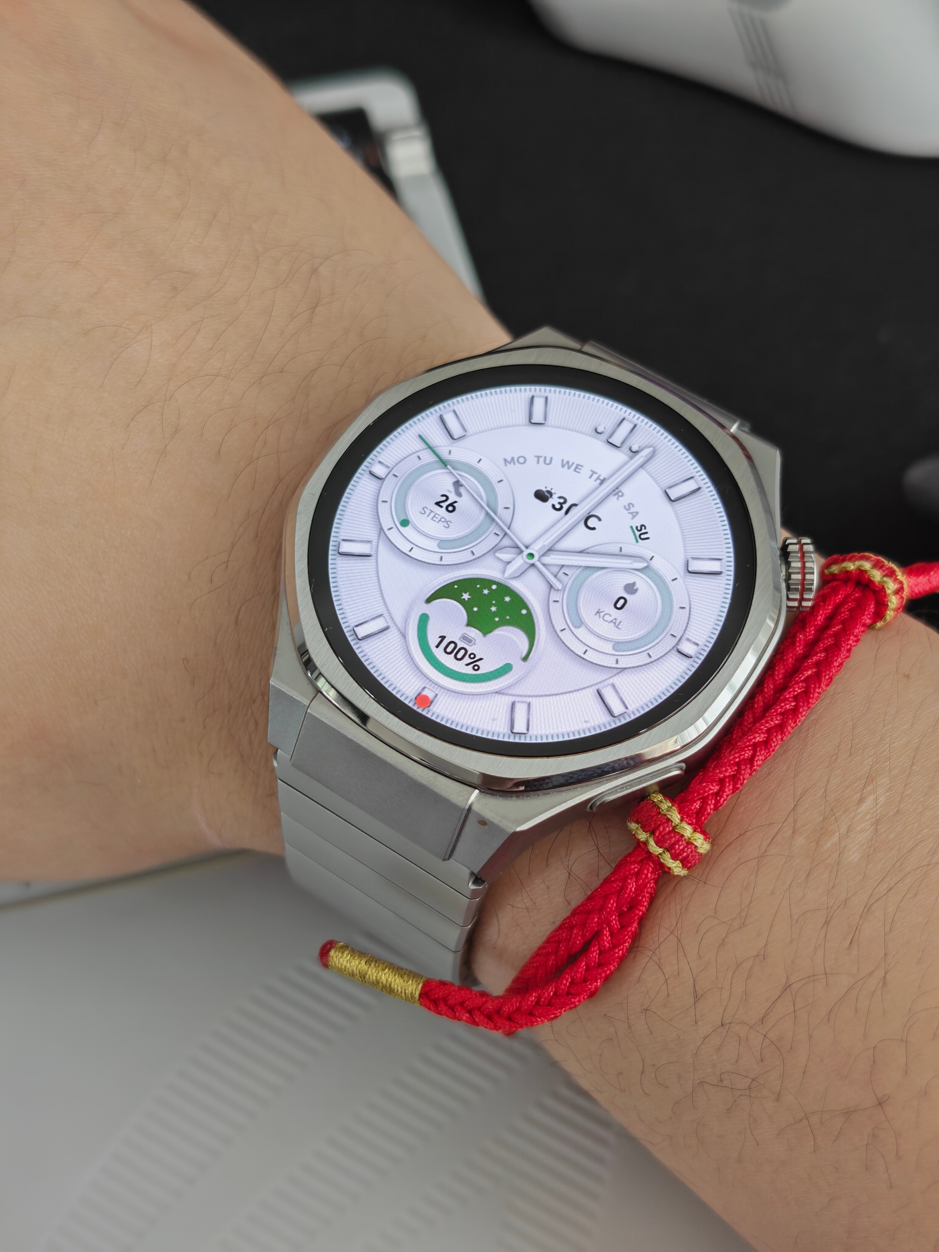 Apple Watch的心率广播连接码表太麻烦了，现在是左一个右一个手表出门骑车