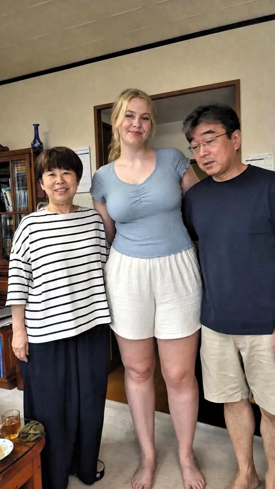 家里来个女留子寄宿，该怎么相处？

一小日子网友在社交媒体上发文求助，称自己家里