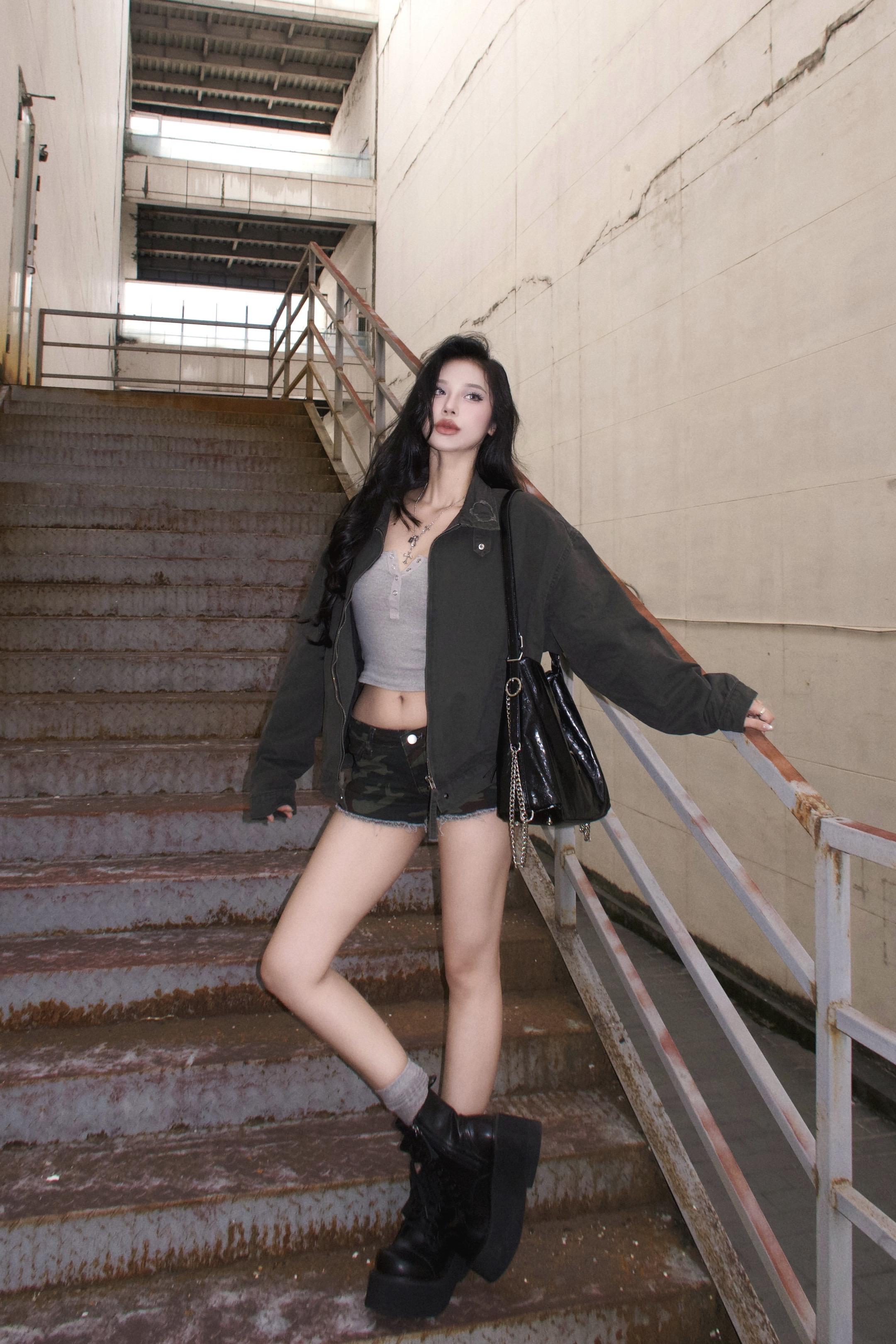 正式脱单了  今天开始穿两件