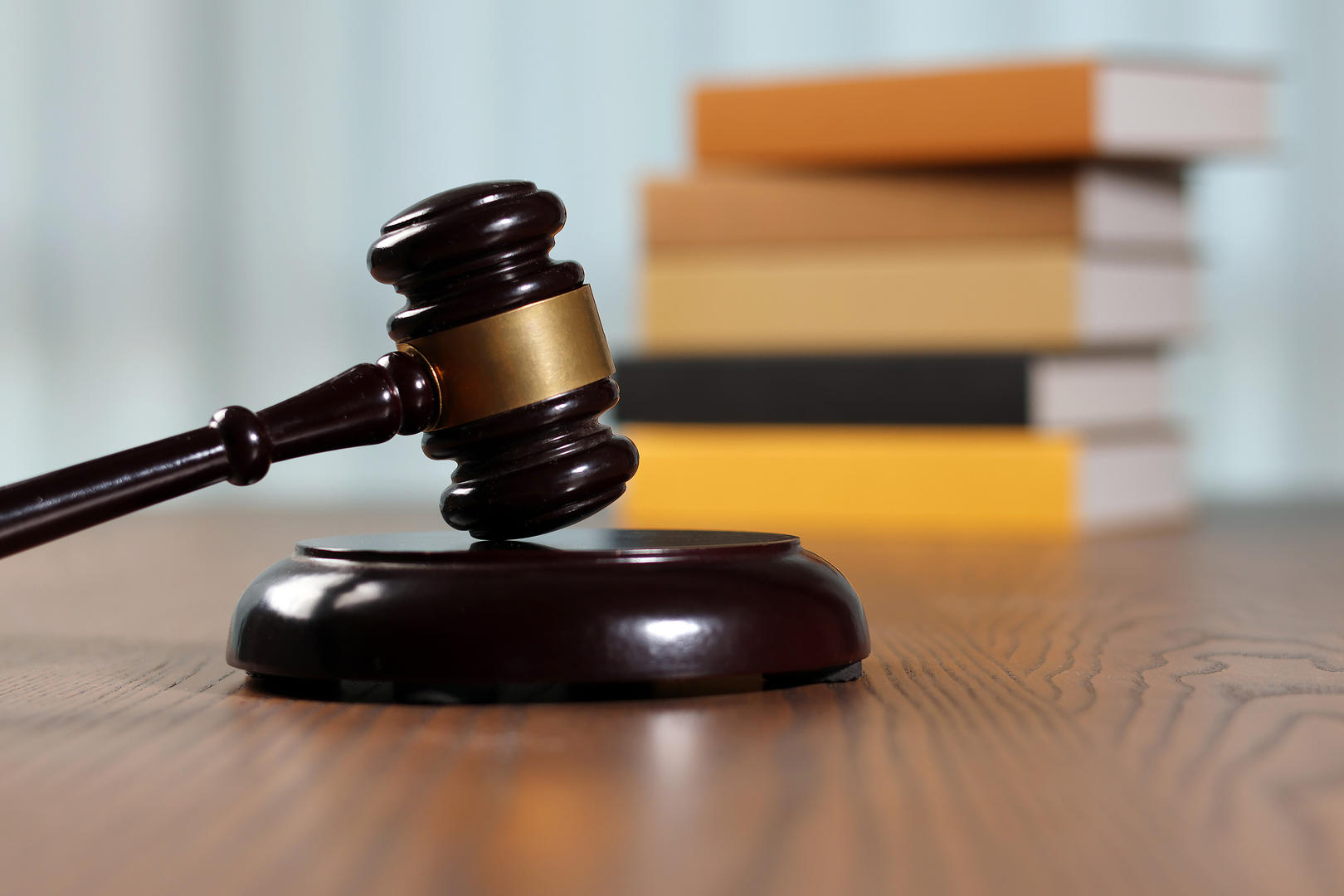 网络女主播谎称“同意外出发生性关系”诱骗粉丝打赏1万元,收款后将其拉黑!判了