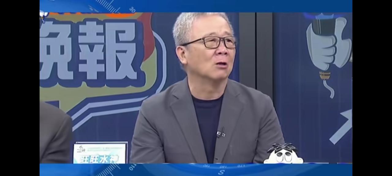 栗老头又回来了，其实中天媒体才是他的舞台。
因为小舰长事件
使得栗正杰佛袖而去，