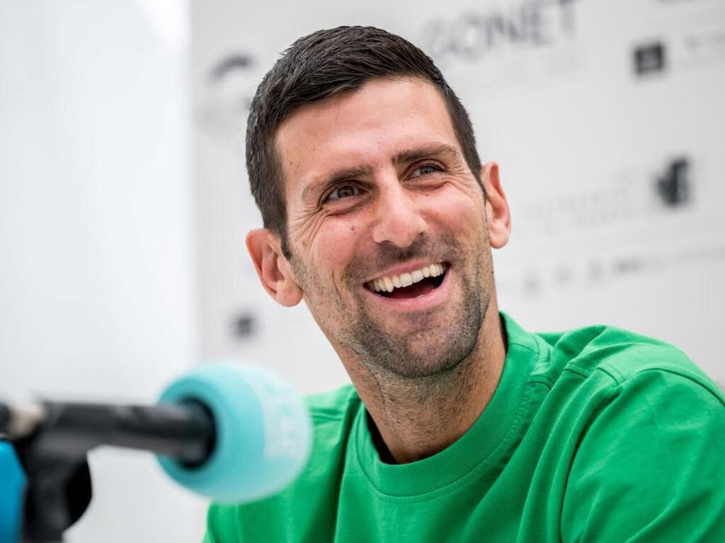 迪祖高域會現場觀看今晚進行嘅世界盃外圍賽附加賽波斯尼亞對意大利。呢場波斯尼亞對意