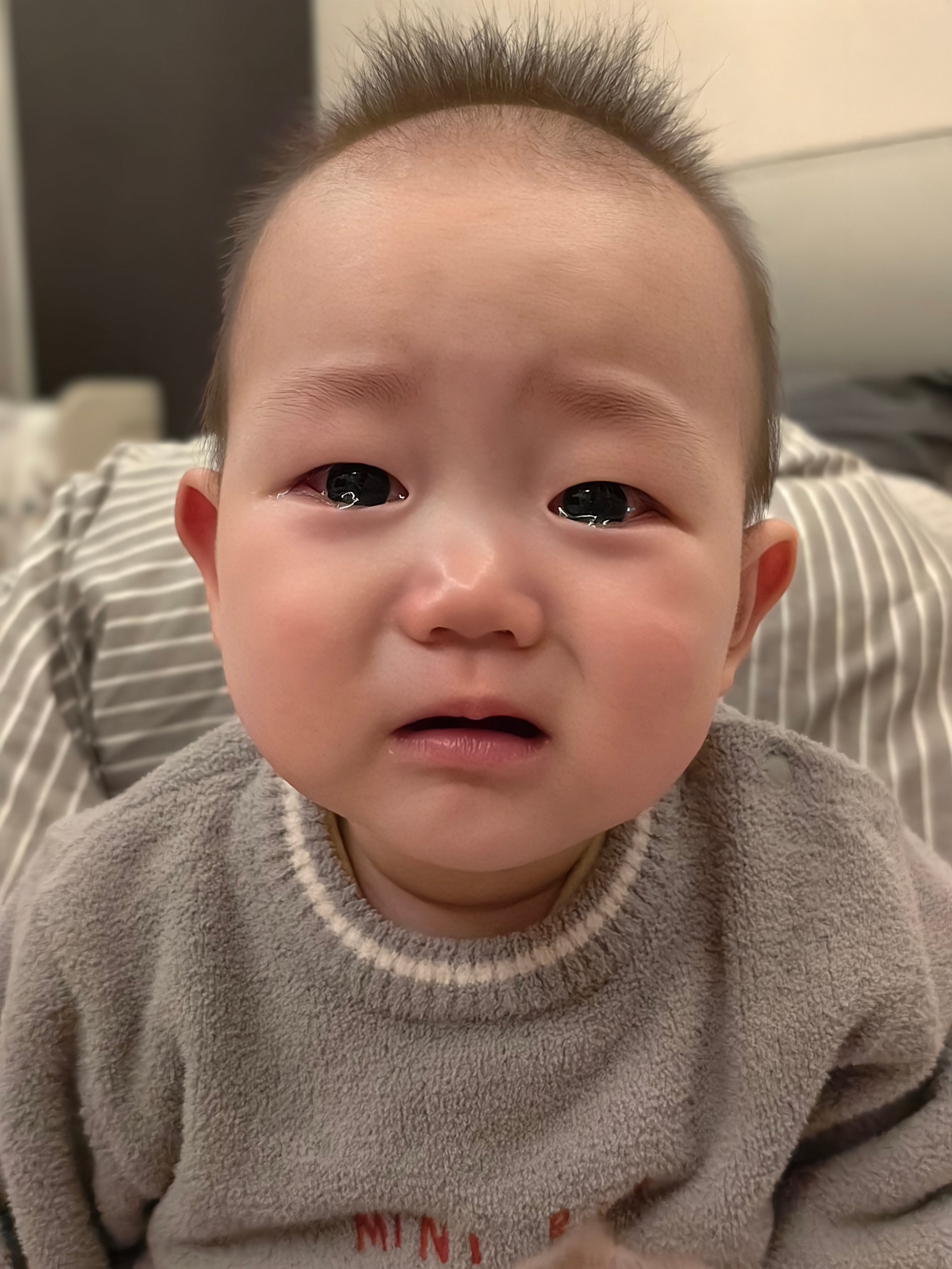 vivo 这人像效果真的太棒了！这卡姿兰的大眼睛～每次吵着要喝奶奶的时候就这样，