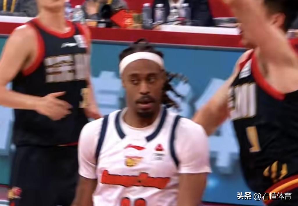 麦考尔是否可以和阿姆斯竞争广东队史最差外援了？

我反正觉得可以，甚至我觉得他比