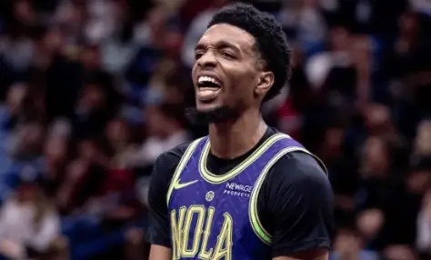 NBA记者Brett Siegel今日撰文报道，联盟消息源透露，湖人和勇士是联盟