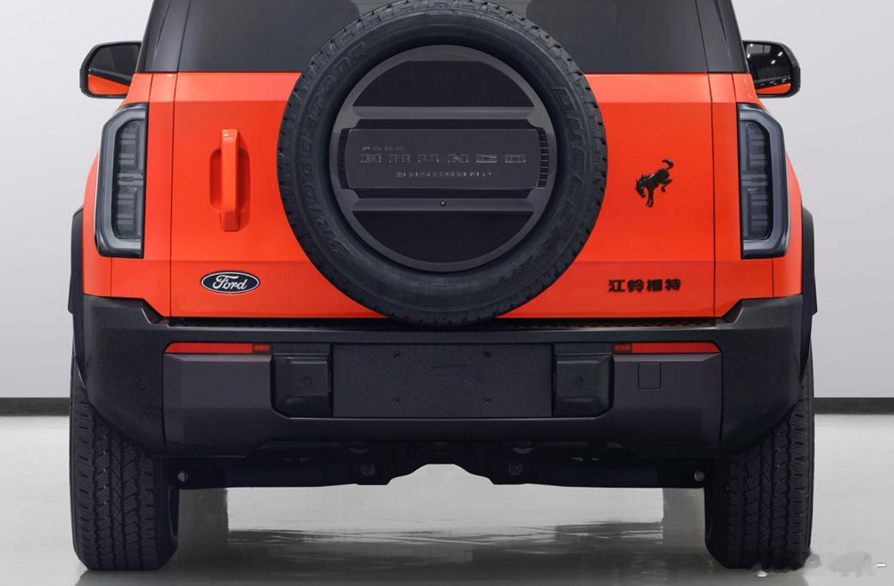 福特的增程烈马，与Bronco Sport基本没关系承载式方盒子，前双叉臂后五连