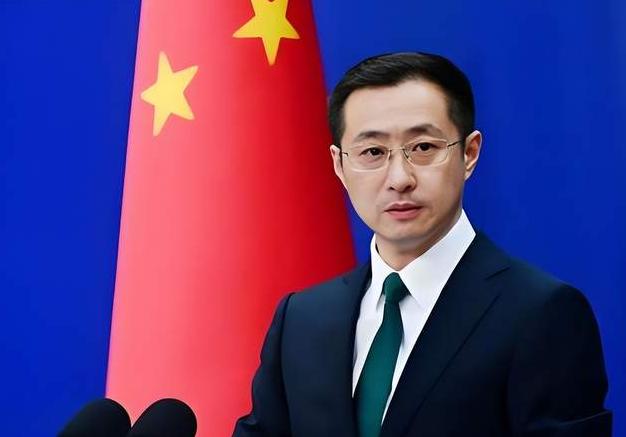 中东战火升级，伊朗两度出手，特朗普陷入两难

五一假期期间，中东局势彻底升温，伊