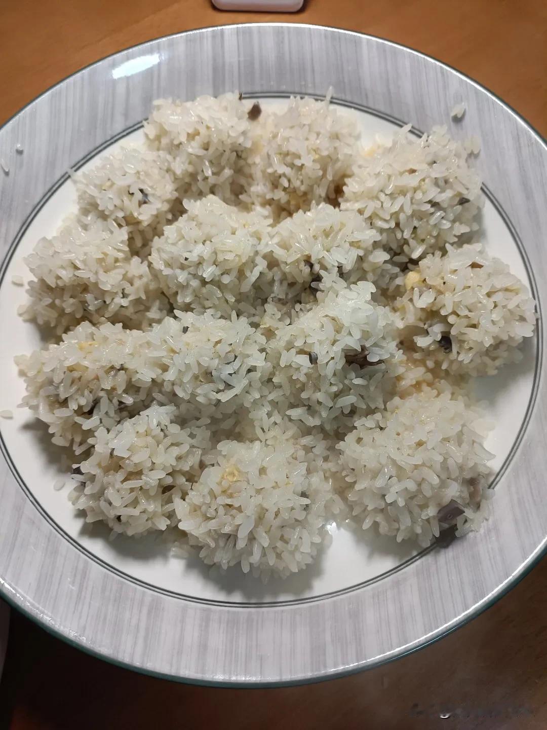 #宅家拼厨艺# 作为厨房穷人，今年添置的两个物件真是大爱啊，相见恨晚，那就是：蒸
