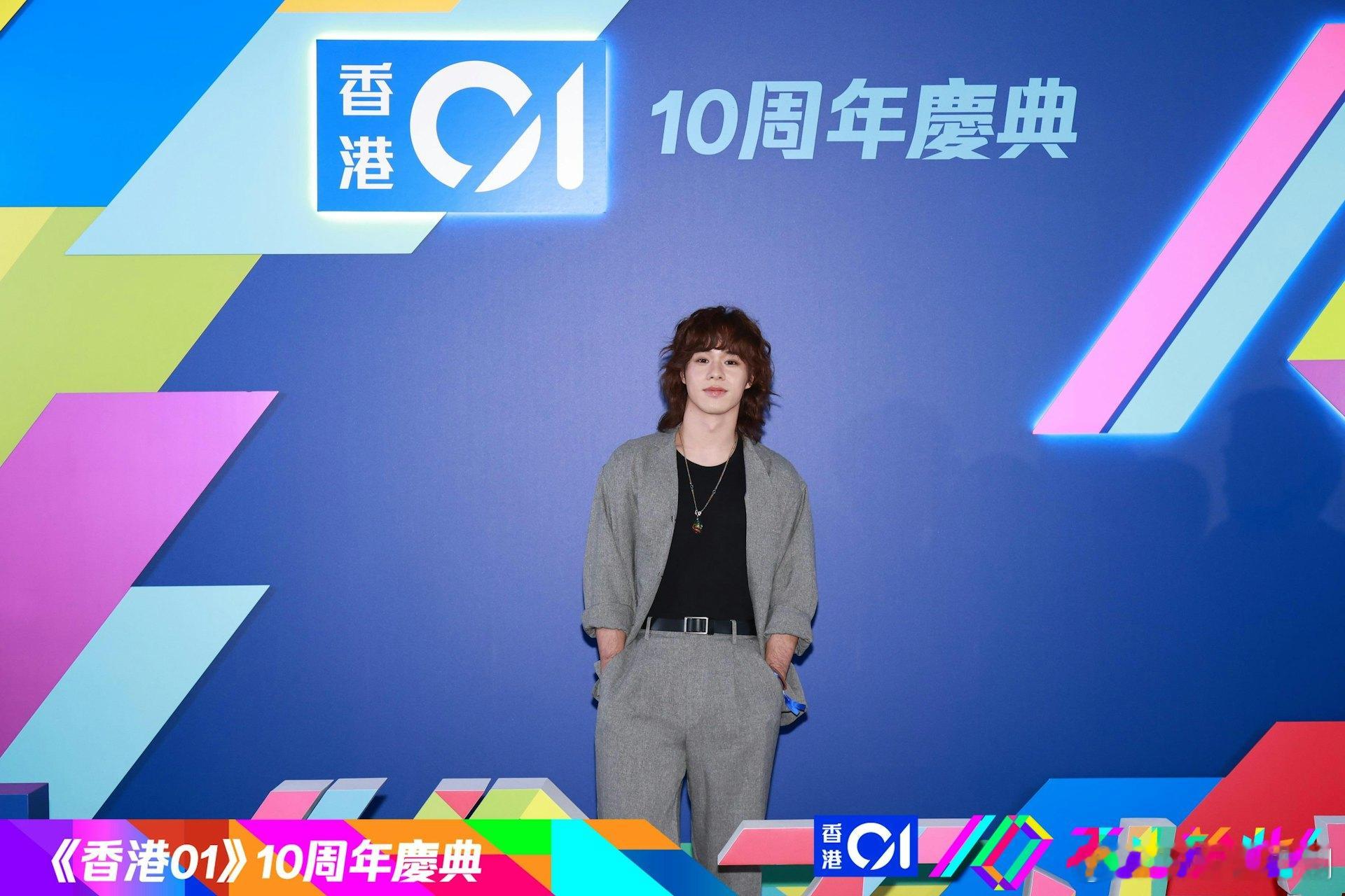 【娱乐新闻】曾比特身形消瘦輪廓更立體 預告年底出首張個人大碟：自己做埋監製.曾比
