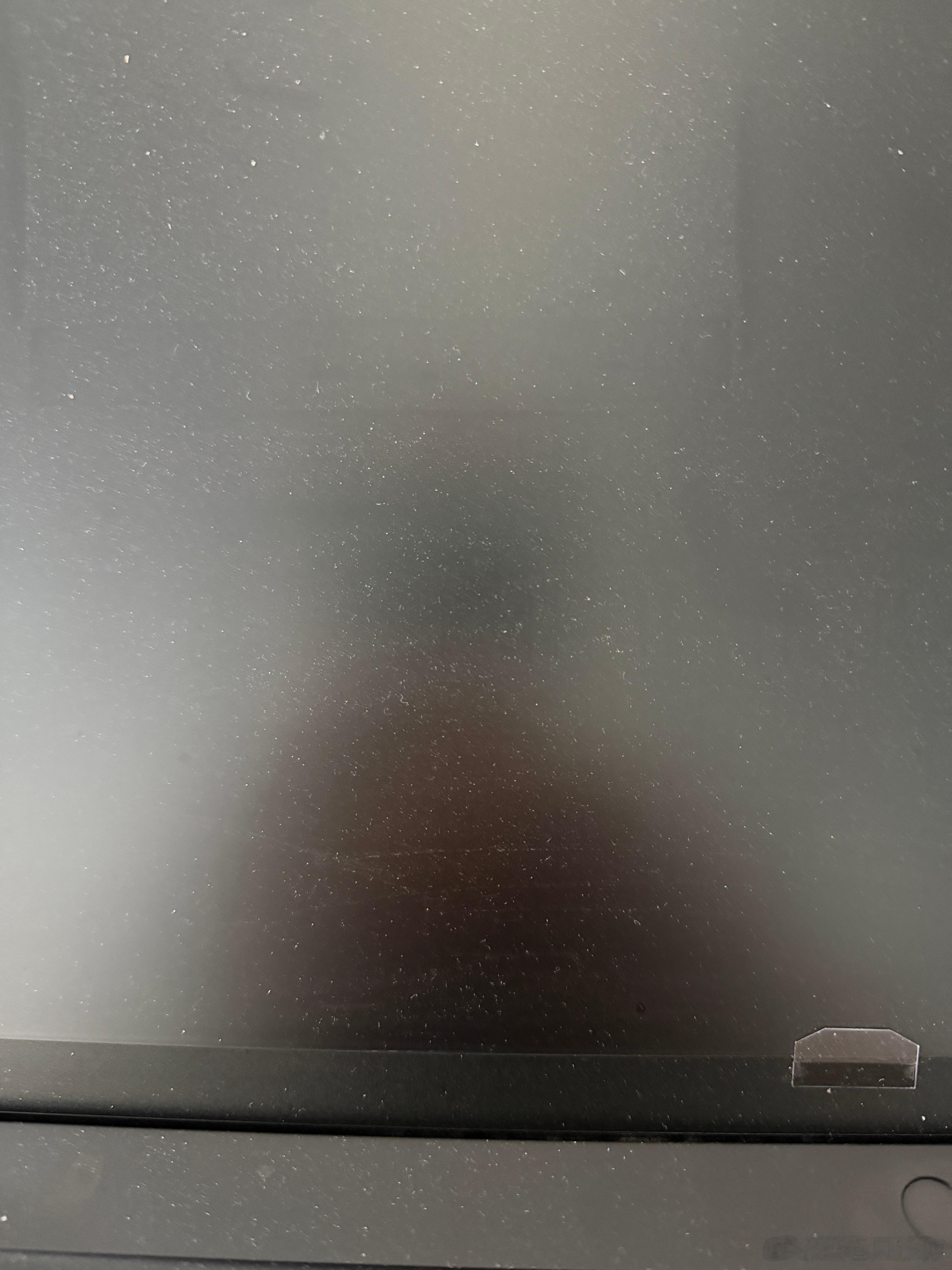 职业条线用的联想ThinkPad最近总无端无故的黑屏，工程师上门换主板也没有完全