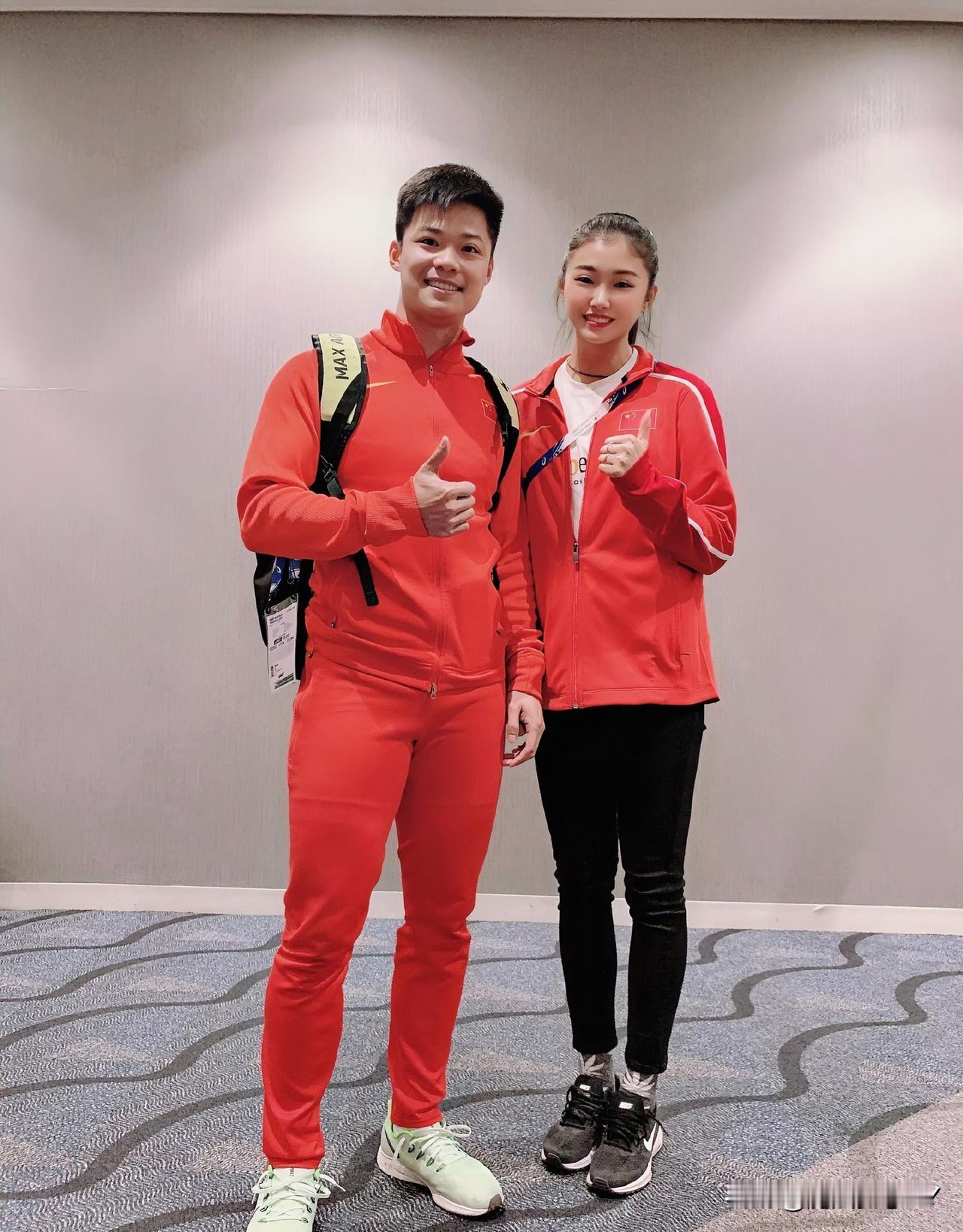 这下可好了，
不只是吴艳妮的粉丝知道了，
连全国人民都知道了，她2019年
长这