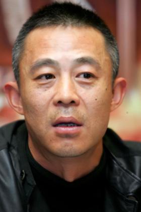 这个世界最搞不懂的人就是侯勇了，明明自己都59岁了，居然和三婚妻子生了个儿子，他