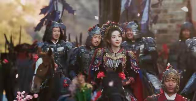 《逐玉》爆火，可影视行业却喊着“寒冬”，这反差太值得琢磨。《逐玉》平台数据疯涨，