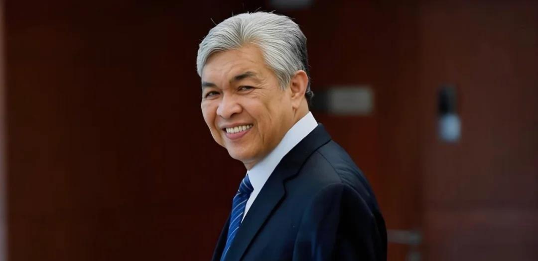 大马将实施《2026年网络犯罪法》
最高监禁7年或罚款50万
据马媒7月2日报道