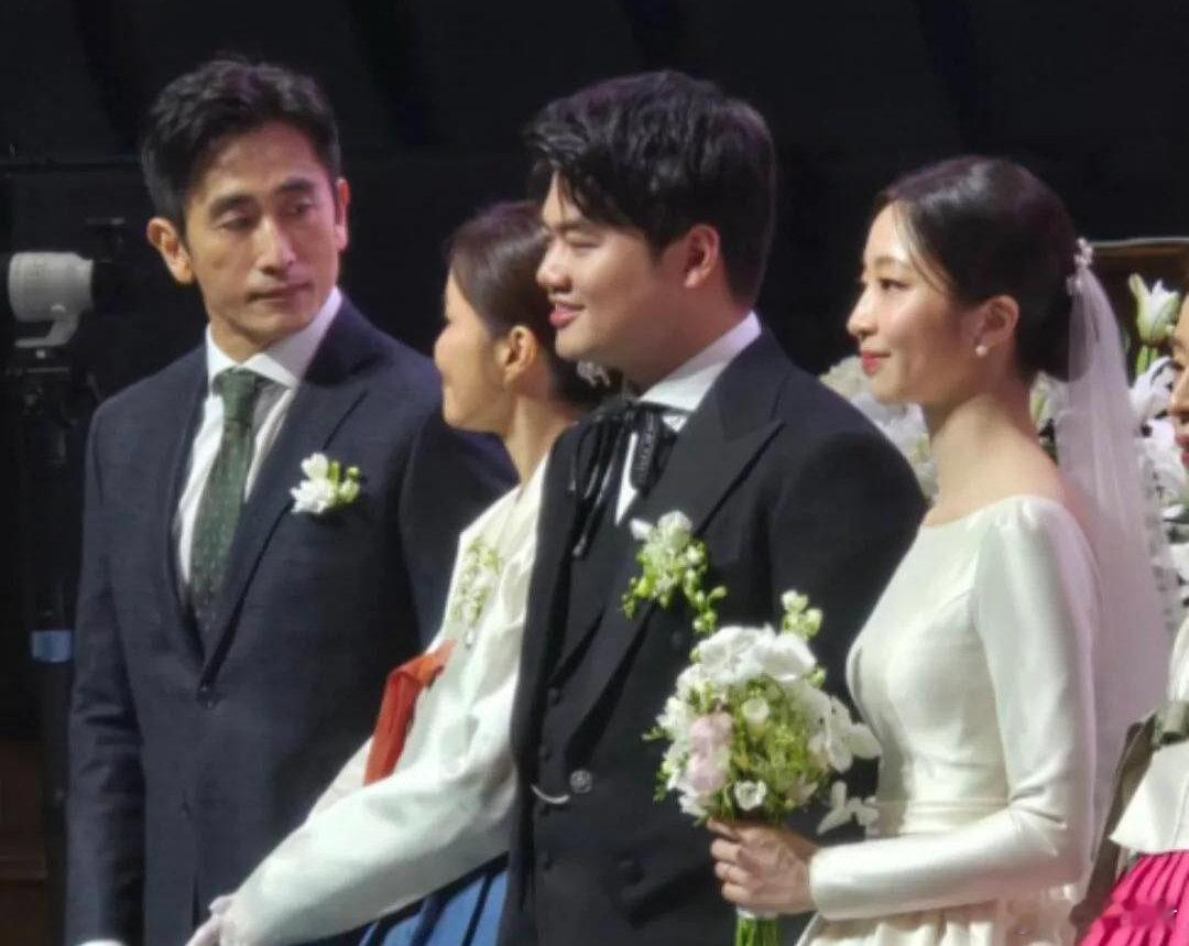 车仁表长子车正民结婚。（P1）车正民之前在综艺节目曝光过（P2）车仁表因《星梦奇