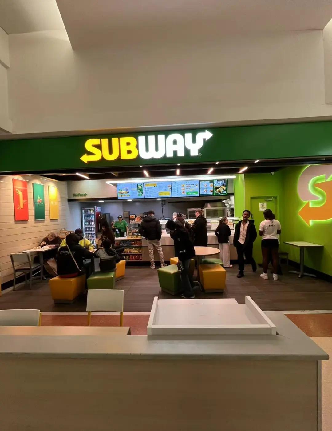 伦敦商业观察：Subway的经营之道
Subway赛百味，靠加盟网络活了半个世纪