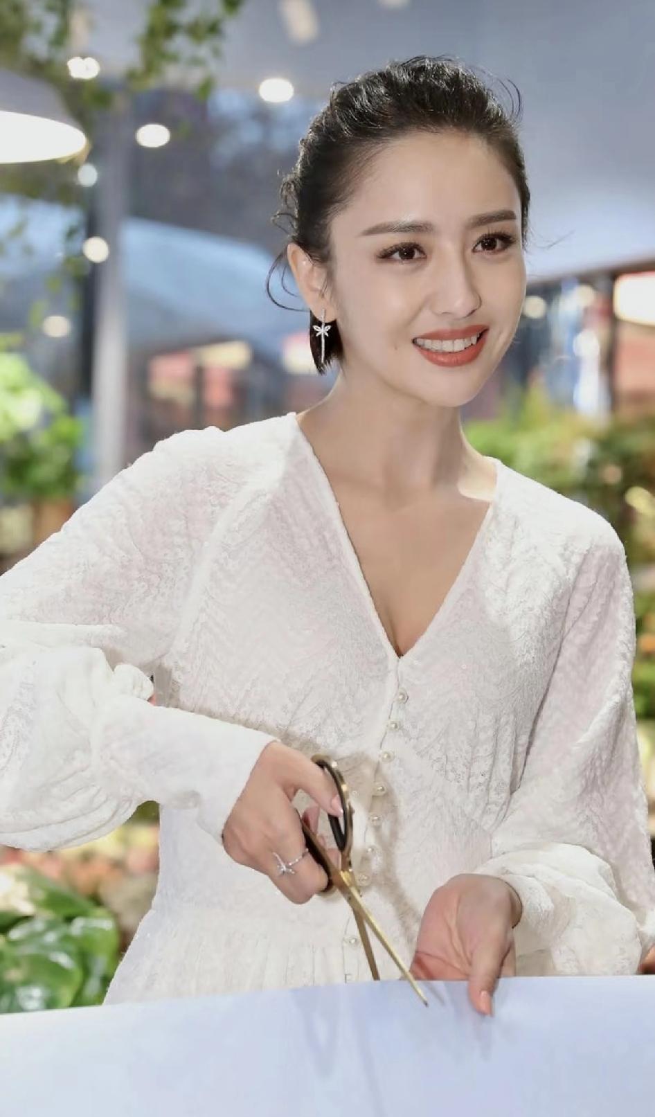 如果唐探没火
陈思诚一定不会和佟丽娅离婚
男人一飞黄腾达就会变心千古不变
本质是