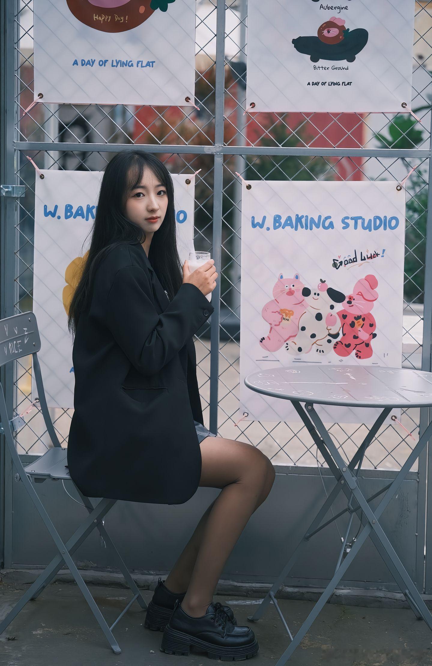 酷酷的丝袜少女～ ​​​