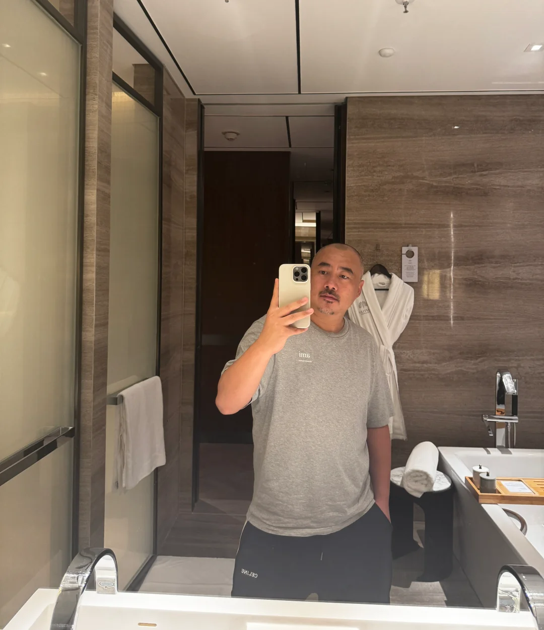 深圳鹏瑞莱佛士海景大床