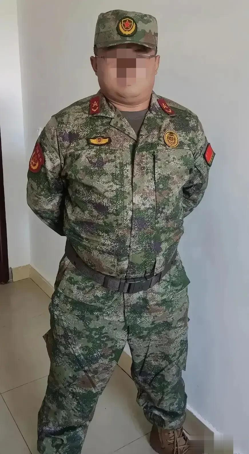 正规军、武警、特警、民兵预备役换装完毕，只差一战！ 